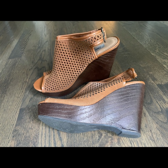 Olsenboye brown wedge peep toe sandals size 6.5 - Picture 3 of 4